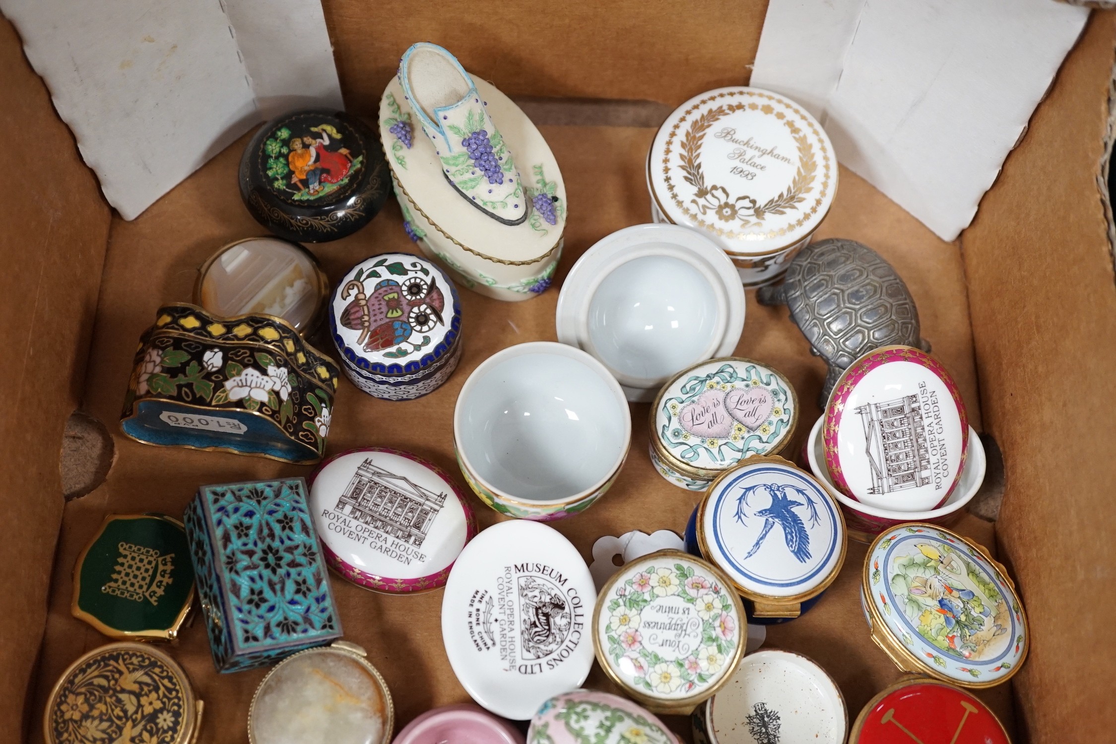 Thirteen assorted Halcyon Days and Staffordshire enamel boxes